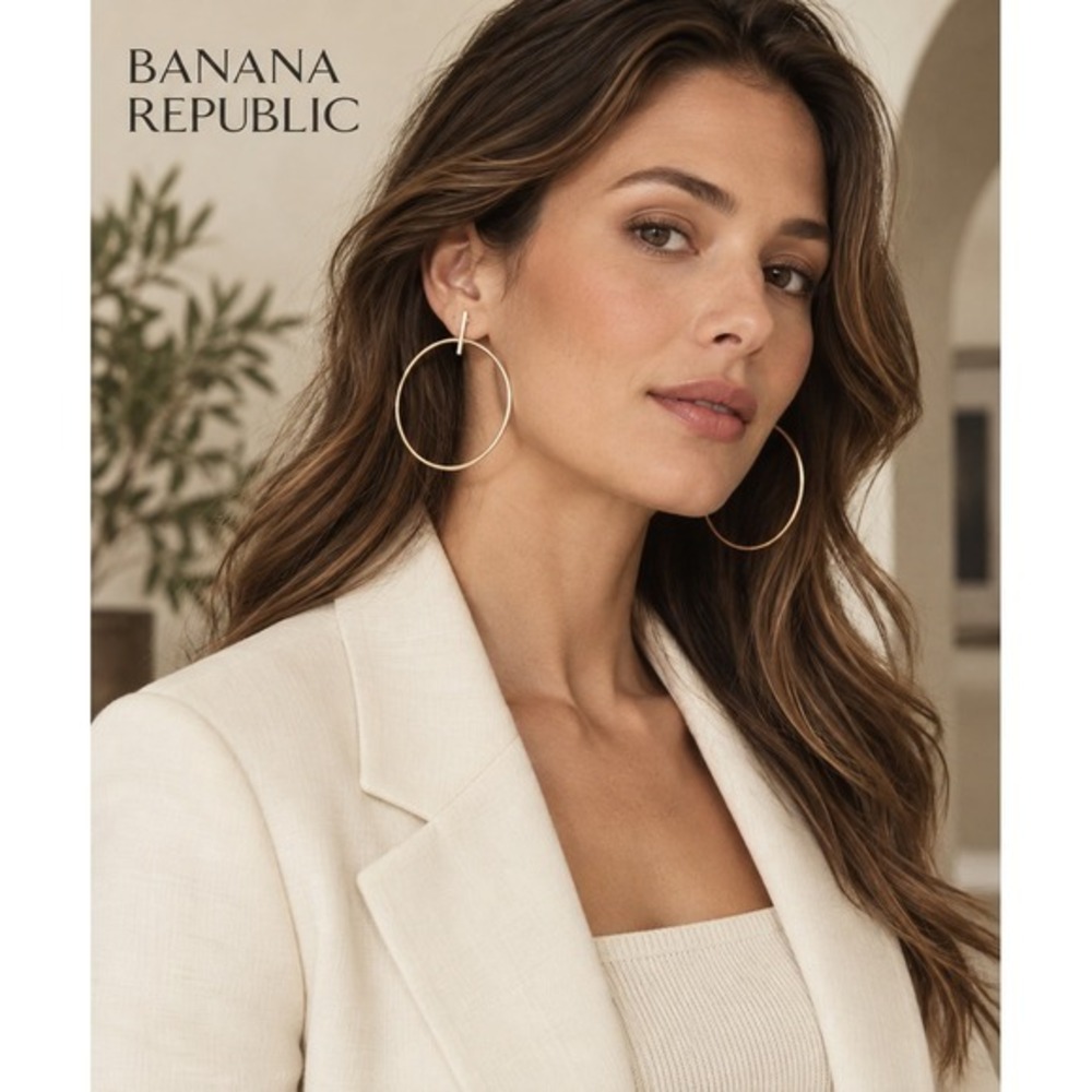 Banana Republic Factory Gold Tone Bar Post Hoop Earrings 478899-00-1 NWT